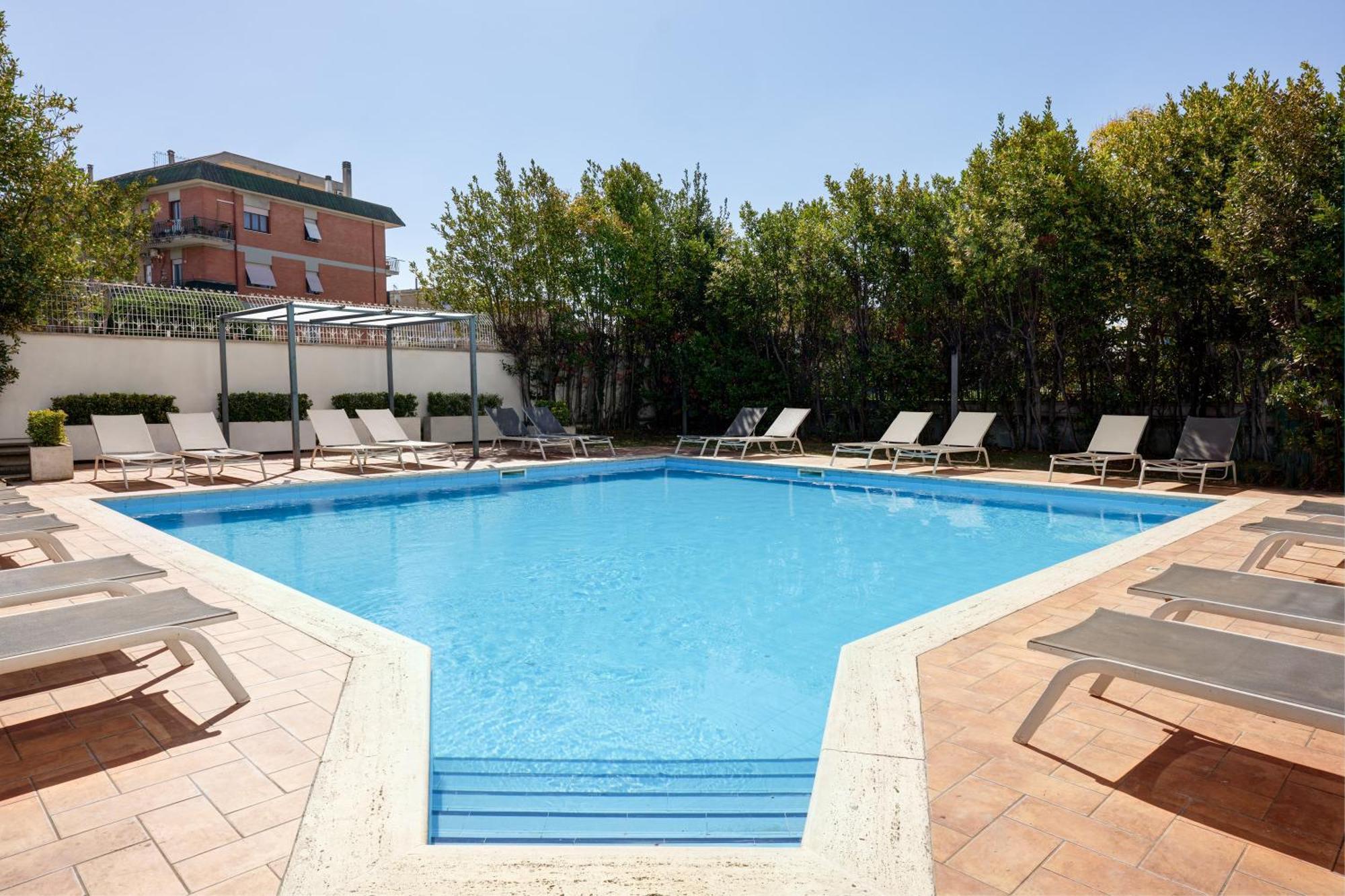 Hotel Roma Tor Vergata Экстерьер фото